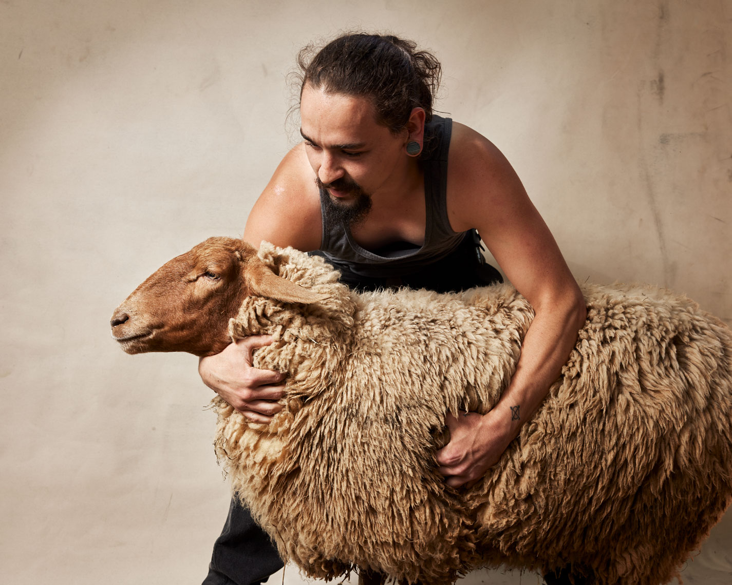 21-SHEEP-shearing-0055